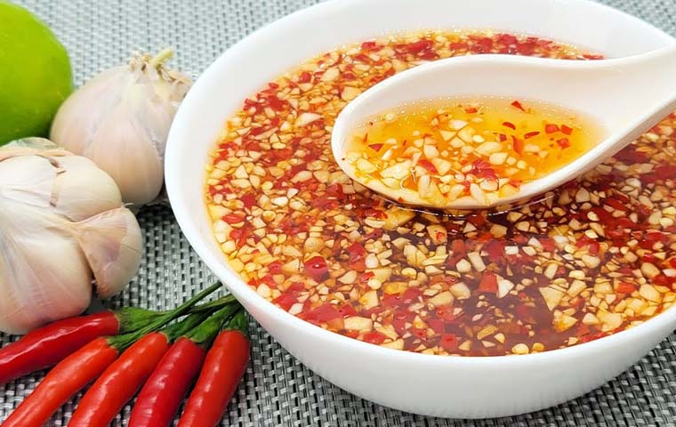 Nước mắm cực ngon, dễ làm cho món bún, chả giò