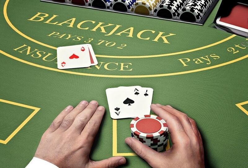 Trò chơi Blackjack 3 lá có giá bao nhiêu? Mẹo chơi Blackjack hiệu quả