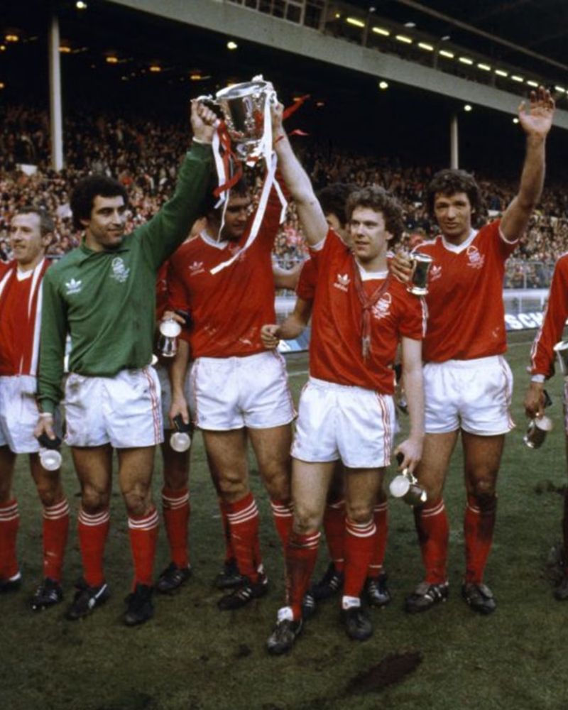 Thông tin về Nottingham Forest FC: hình ảnh, đội bóng, tin tức