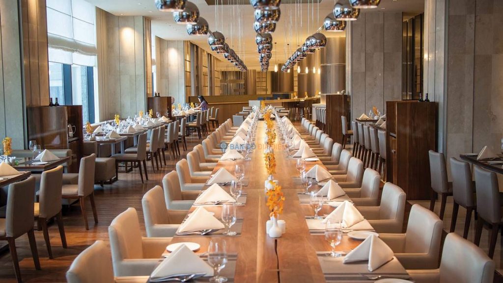 Không gian nhà hàng La Brasserie Nikko Hotel Saigon